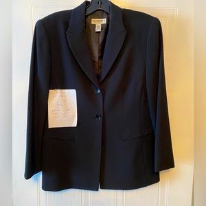 Black Blazer size 10 p.  Holt Renfrew Collection